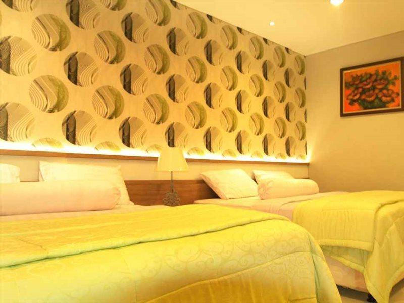 Aquarium Hotel Pangandaran Exterior foto