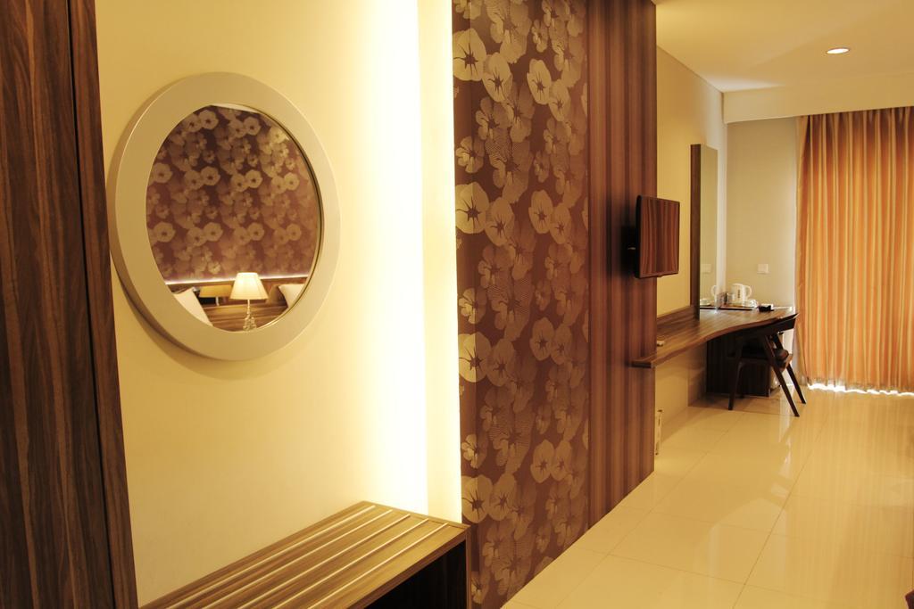 Aquarium Hotel Pangandaran Zimmer foto